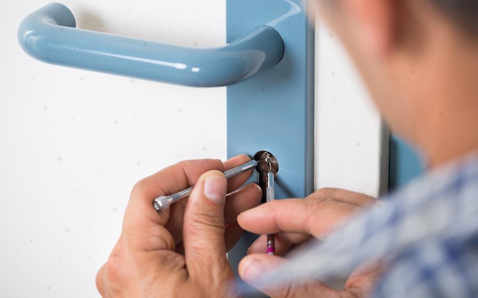 tarif serrurier ouverture de porte Montreuil